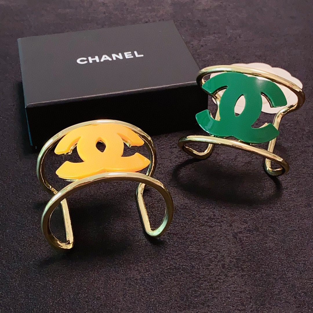Chanel item 6