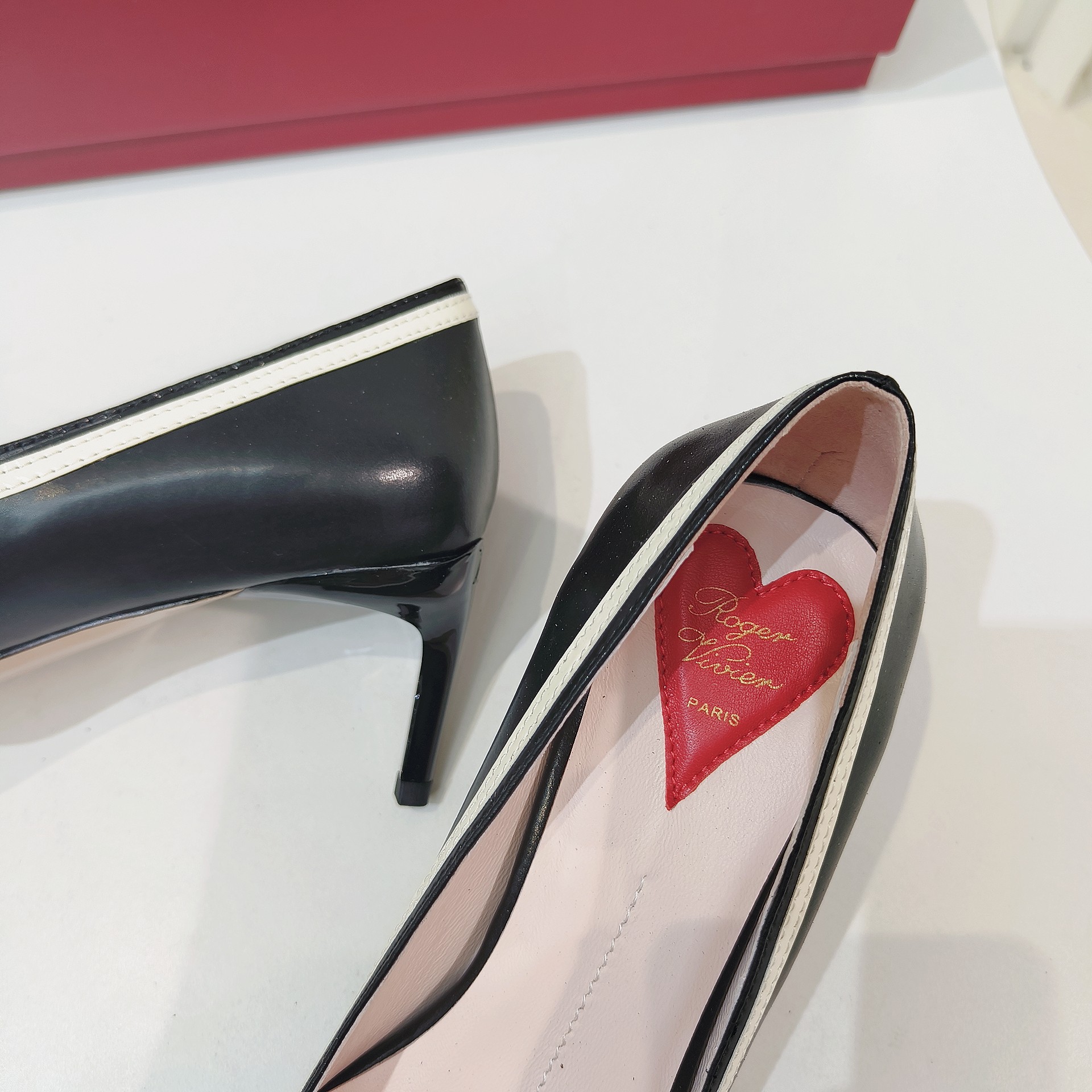 Roger Vivier Classic Luxury Leather Shoe Loafer Ref.759D2C14 8