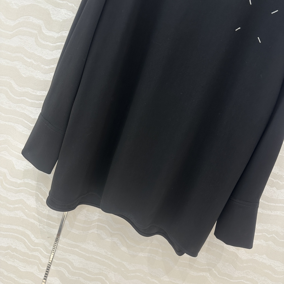 Stylish Women’s Suit: Imported, Soft and Cozy, Fall/Winter Collection, Unique Design - 图片 5