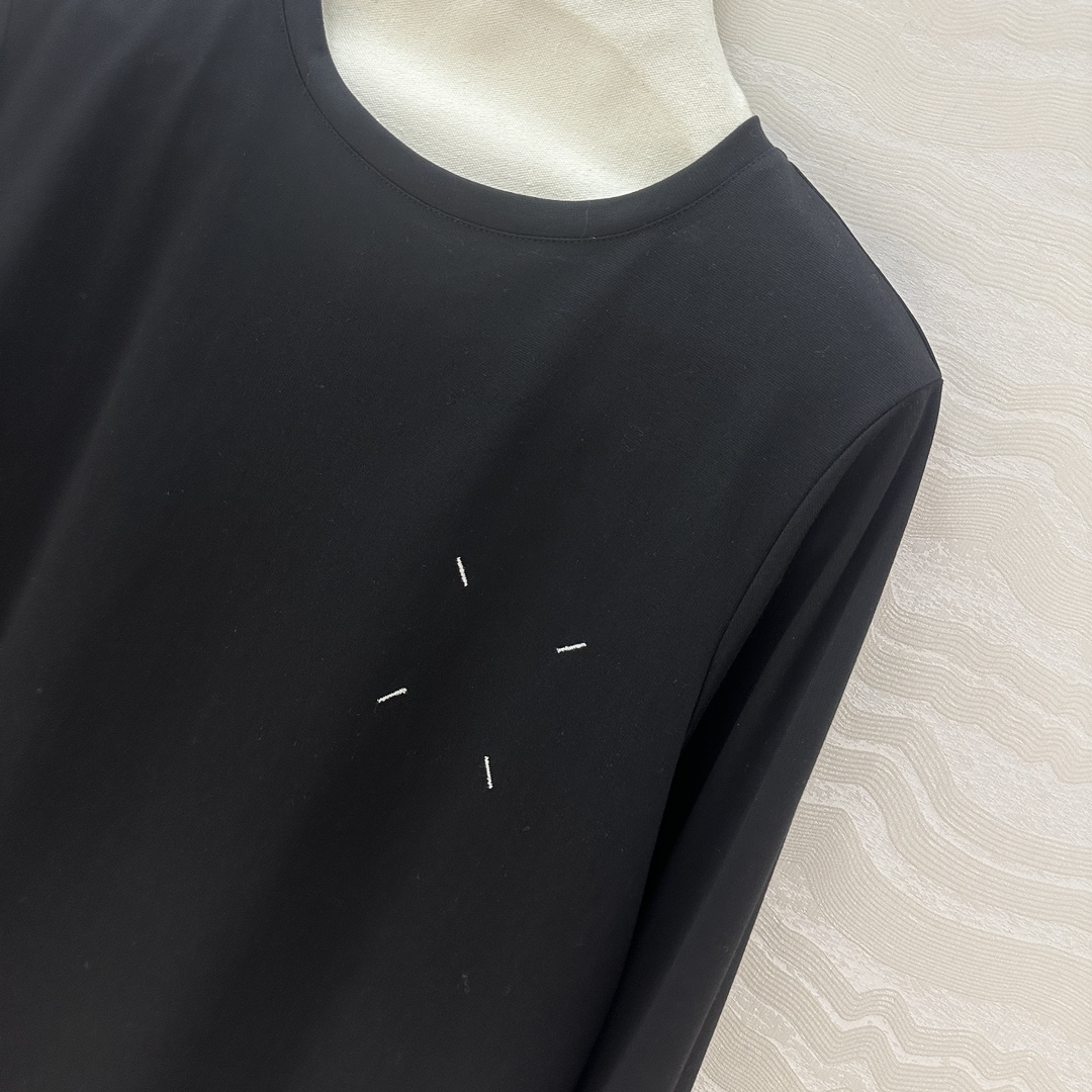Stylish Women’s Suit: Imported, Soft and Cozy, Fall/Winter Collection, Unique Design - 图片 3