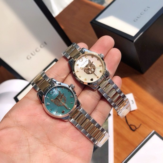 Часы Gucci