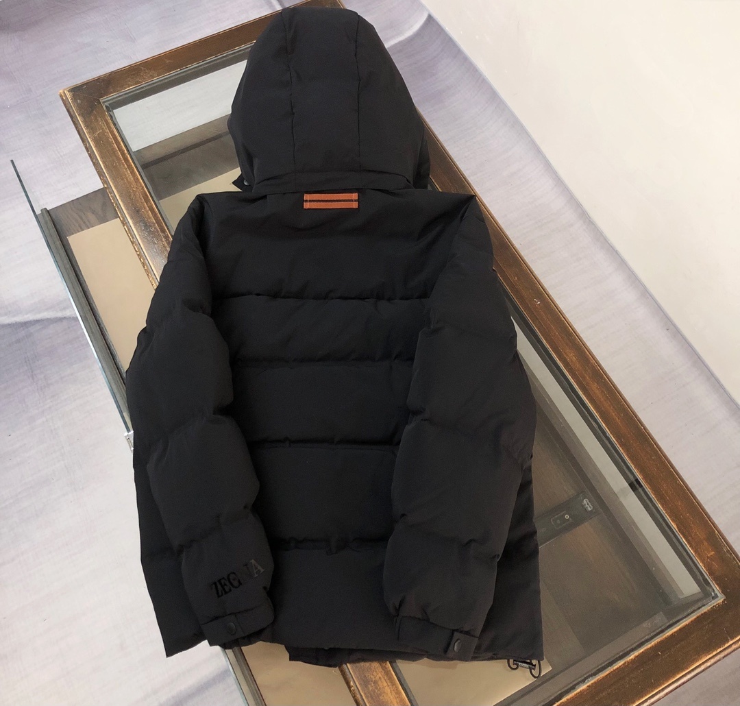 🔥ZEGNA 杰尼亚 2025秋冬最新连帽款男士羽绒服 面包服(帽子🉑拆卸)完美质感 ,对于品质想必大家