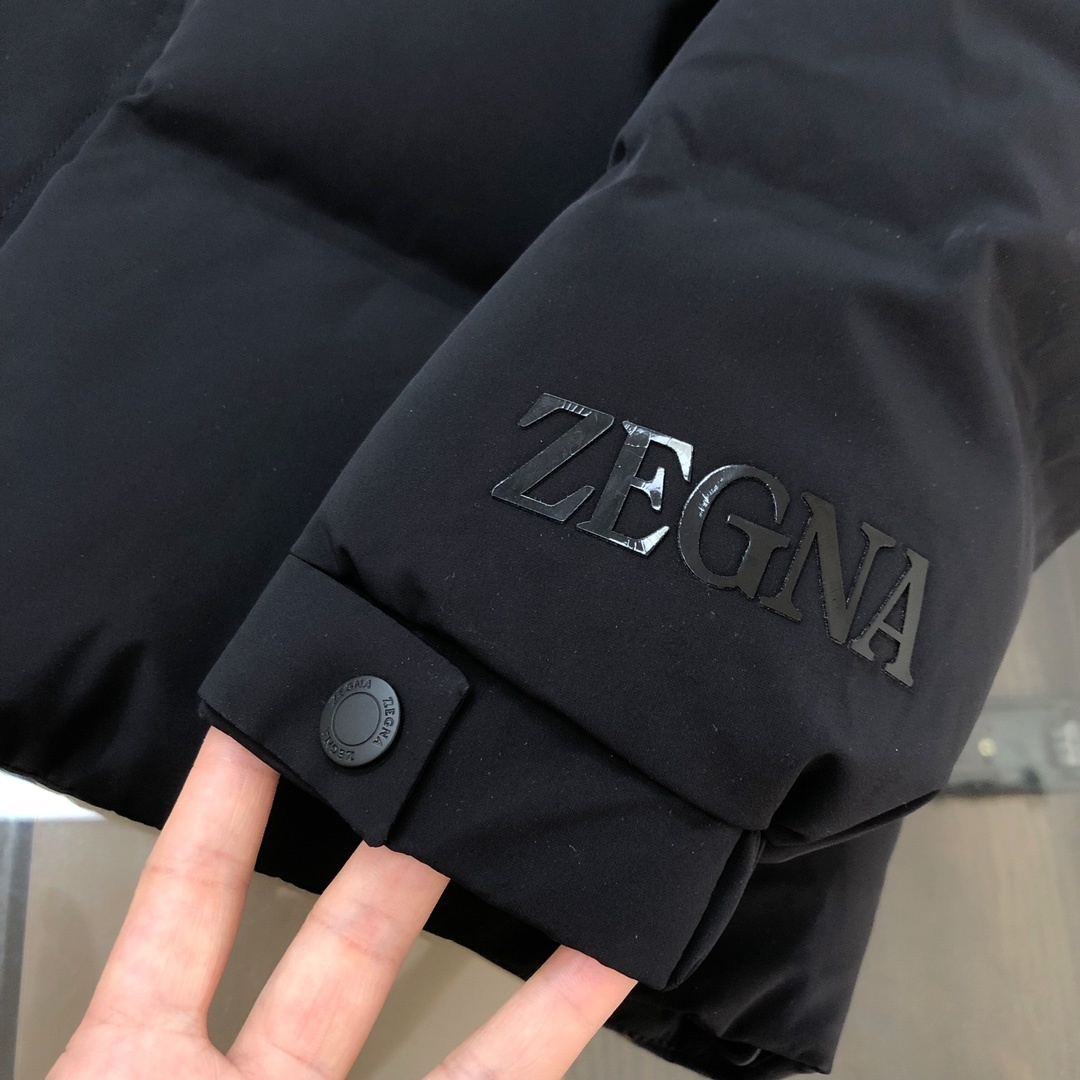 🔥ZEGNA 杰尼亚 2025秋冬最新连帽款男士羽绒服 面包服(帽子🉑拆卸)完美质感 ,对于品质想必大家