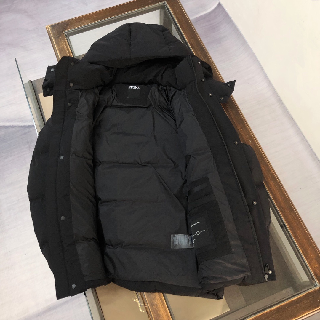 🔥ZEGNA 杰尼亚 2025秋冬最新连帽款男士羽绒服 面包服(帽子🉑拆卸)完美质感 ,对于品质想必大家