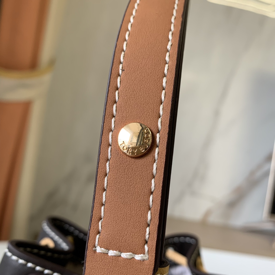 Tory Burch ～最新款拼色水桶