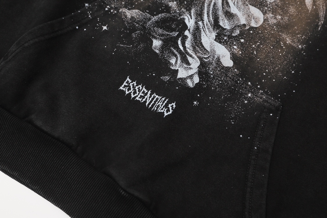 Fear of God Free Angels Clothing: New Essentials in Water Washing Black - 图片 5