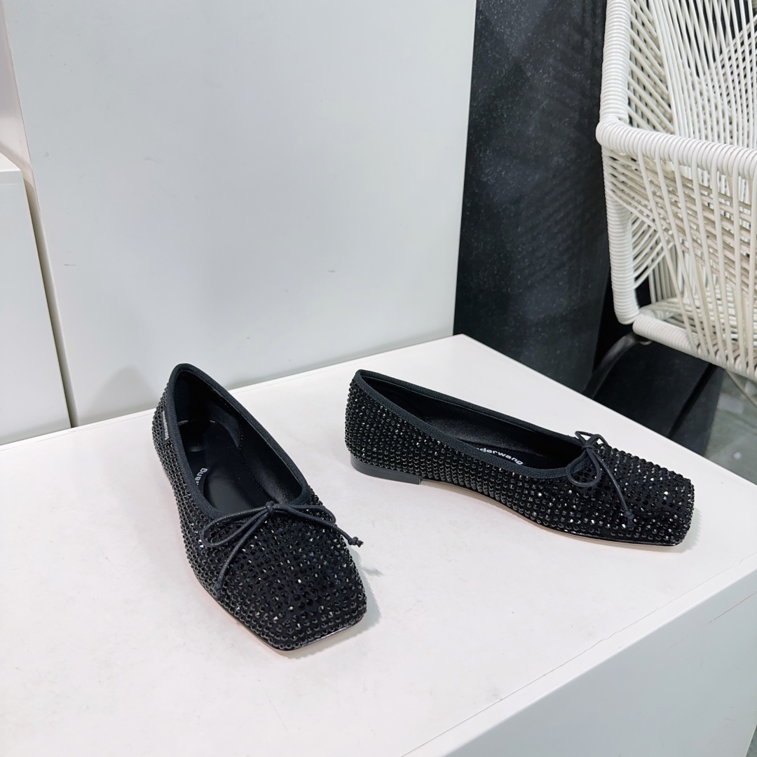 “High Quality Alexander Wang Ballet Shoes with Czech Diamond Sparkle” - 图片 4