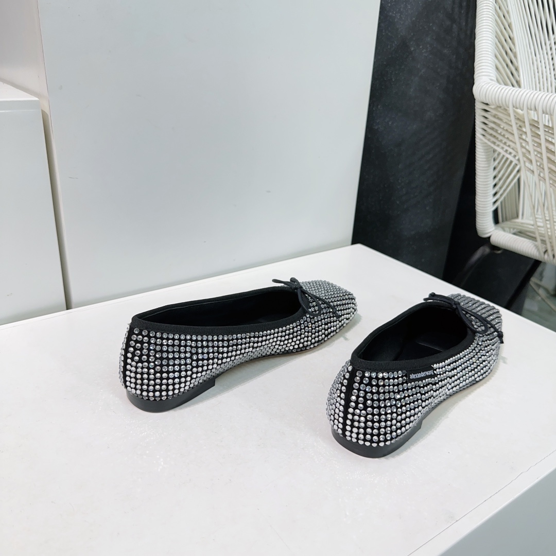 “High-Quality Alexander Wang Ballet Shoes with Czech Diamond Sparkle” - 图片 4