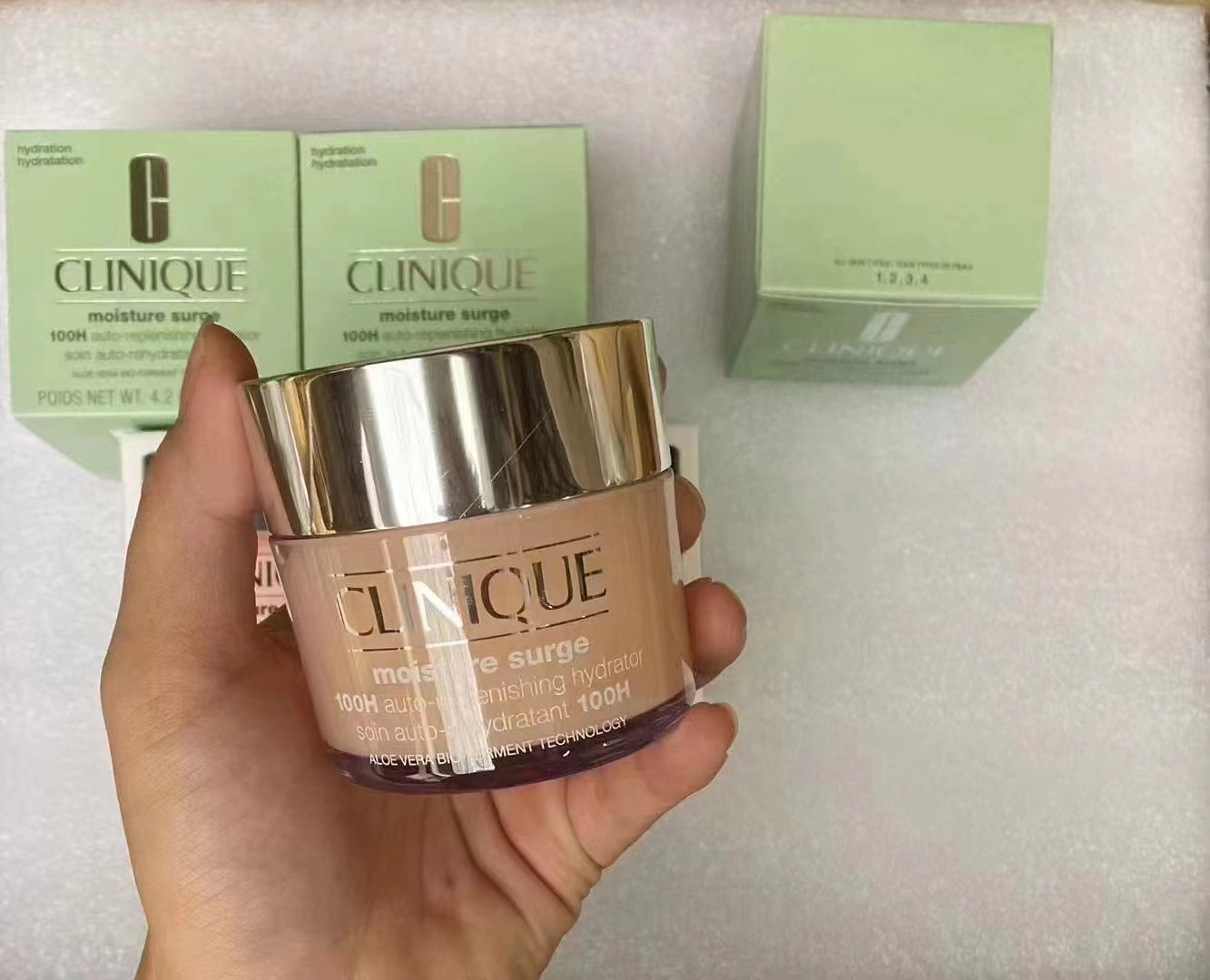 Clinique Moisture Surge 100H Auto-Replenishing Hydrator, 125ml 2 a1725956930946 0751