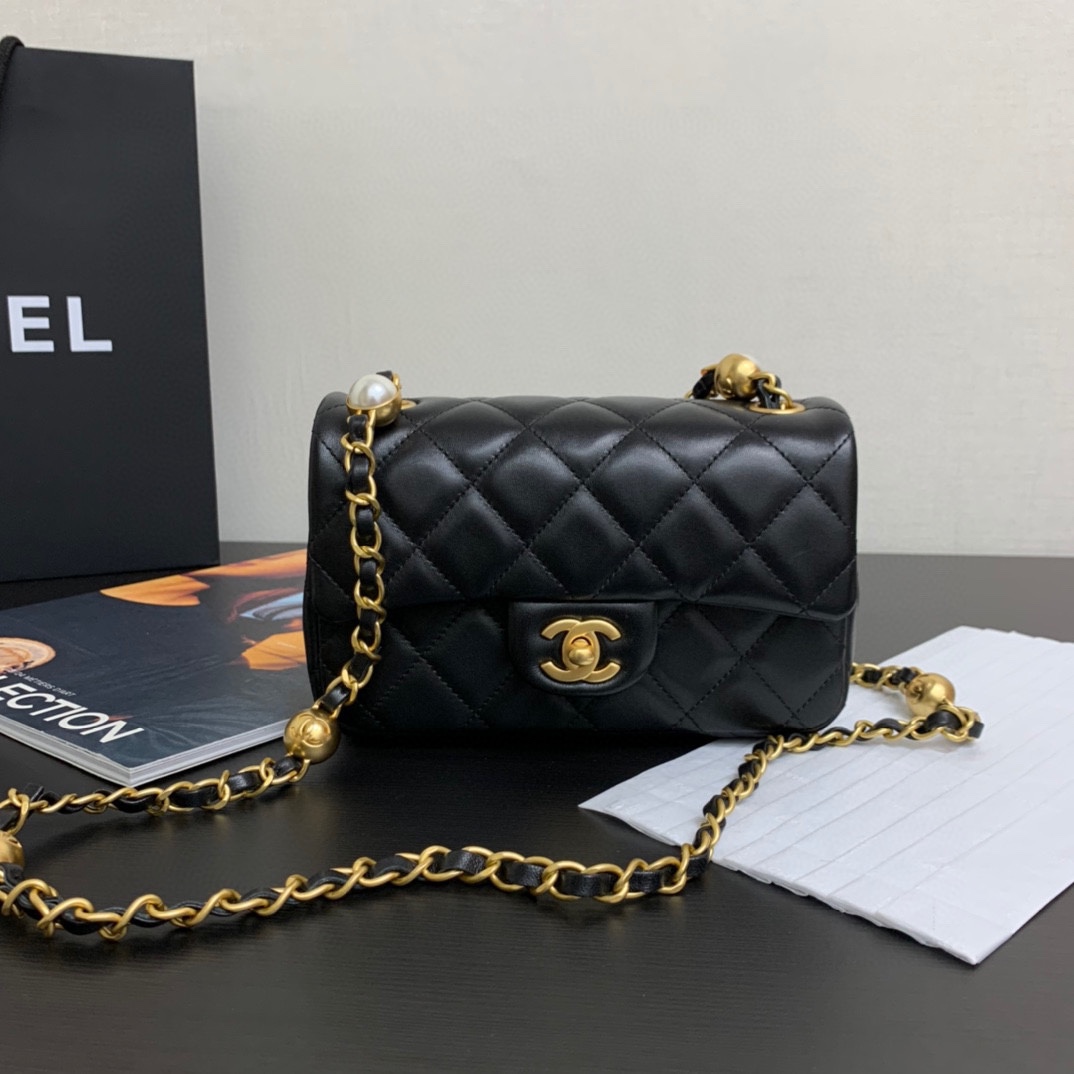 Chanel Classic Flap Bag Bijoux Colliers & Pendentifs Peau de mouton La chaîne