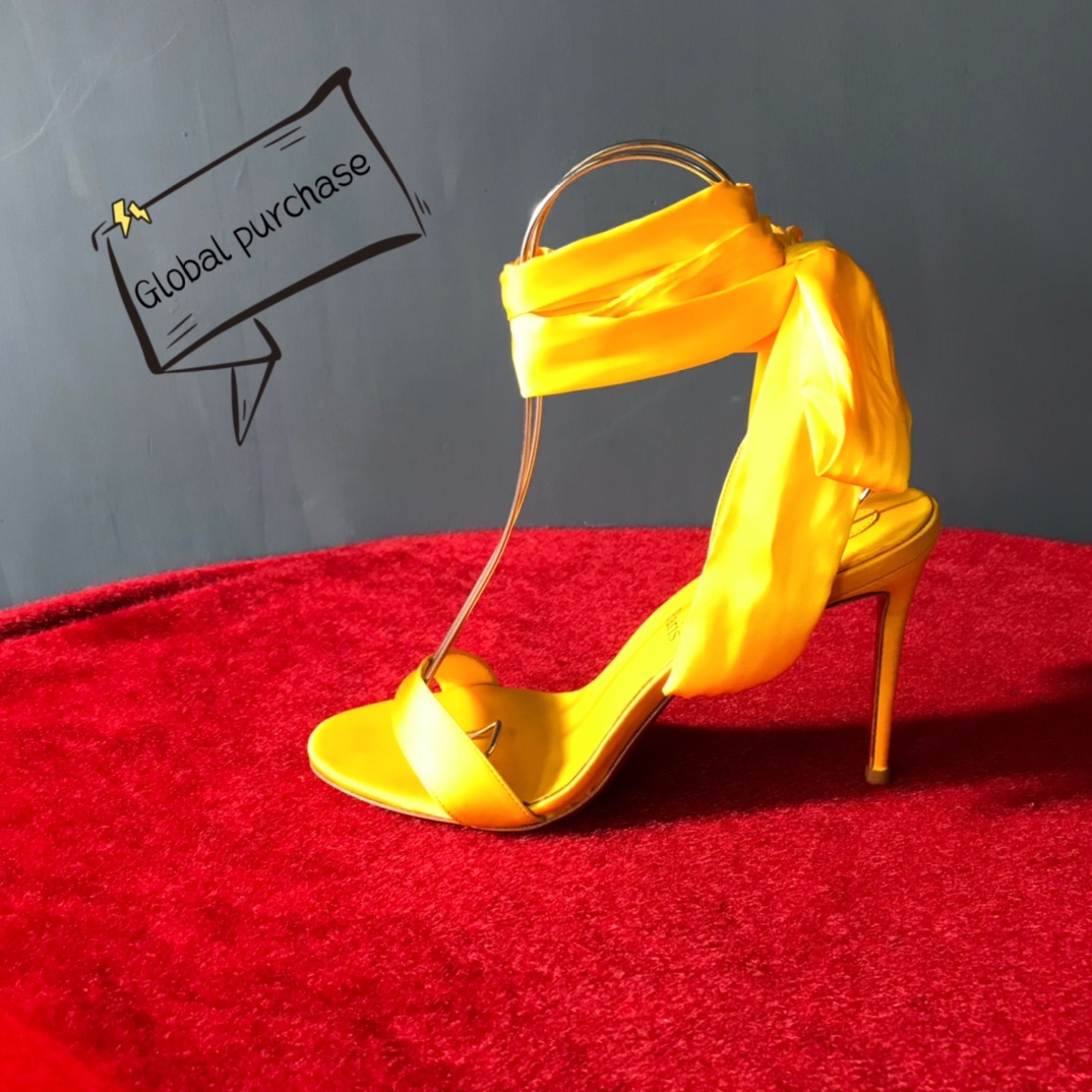 NO:100252,High-end customized autumn and winter sandals series!  10Cm, size 34-42. Leather sole. Customized model is not returned or exchanged. 9050-imported yellow silk. Yellow sheepskin, official website synchronized. Standard European code Reference:9050- Color:yellow/yellow Material:real silk Lining:goat leather Heel height:10Cm Sole:leather sole Size:EUR 34-42 (US 4-11):,,christian louboutin,sandals,sheepskin,real silk,Leather soles19860909高端订制 秋冬凉鞋款系列！ 10Cm,尺码34-42码.真皮大底.订制款不退不换,9050－进口黄色真丝.黄色羊皮里,官网同步 标准欧码 Reference:9050- Color:yellow/yellow Material:real silk Lining:goat leather Heel heigh:10Cm Sole:leather sole Size:EUR 34－42（US 4一11) :,,christian louboutin,sandals,sheepskin,real silk,Leather soles,Women's Shoes