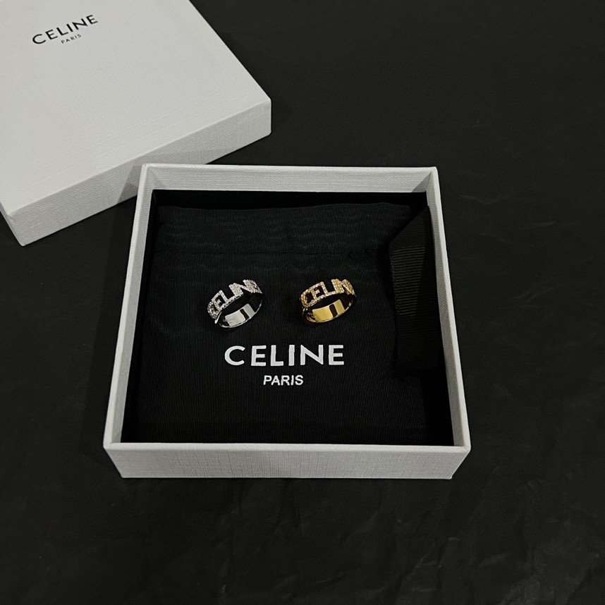 【批80】Celine赛琳  戒指 Celine一直是简约时尚界的标杆大胆的设计 百看不厌▪️搭配起来更Fashion ✨✨ 
码数：678码