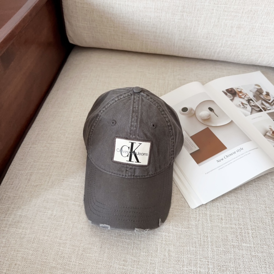NO:215657,CK new style cloth baseball cap casual and versatile wardrobe matching artifact hat fisherman hat baseball cap knit hat, hat, espadrilles, hats19860909CK新款 布棒球帽 休闲百搭 衣橱搭配神器帽子渔夫帽棒球帽针织帽,帽子,espadrilles,hats,hat