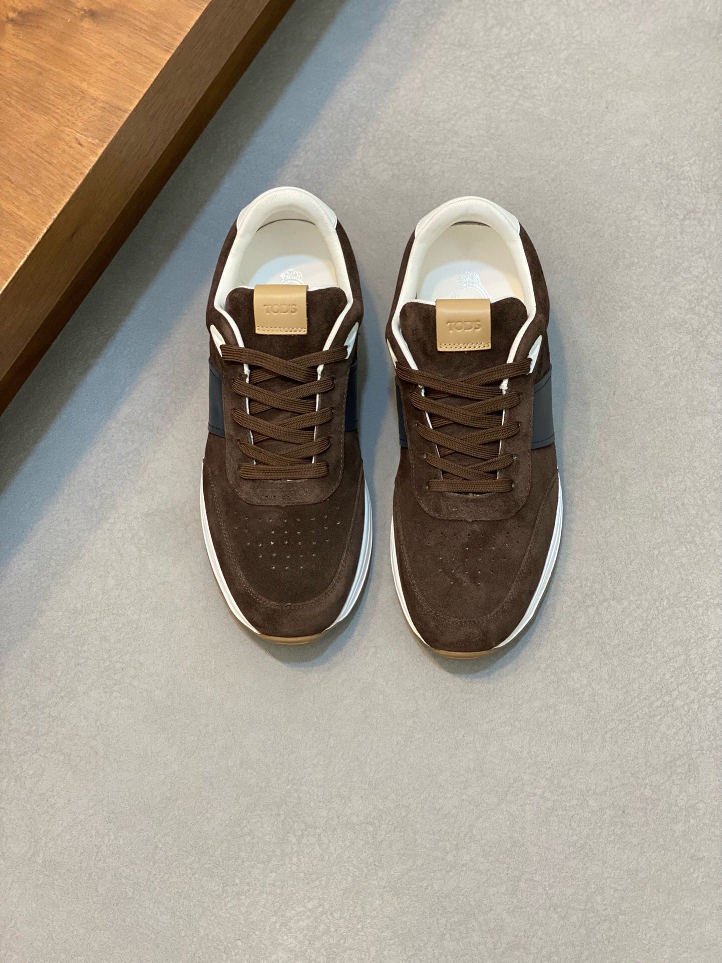 NO:217292,Brand TOD'S color original color matching 38-44 custom made 45 price Material Todds men's new style casual shoes Original single quality, top layer cowhide, breathable Comfort Cowhide inner cowhide foot pads, extremely strong leather texture original outsole Comfortable footwear Lightweight, TOD'S casual shoes, Tod's, cowhide19860909品牌TOD'S 颜色原版配色 码数38-44定做45 价格 材质托德斯男士 新款 休闲鞋 原单品质、采用头层牛皮拼接搭配、透气 舒适 牛皮内里牛皮垫脚、皮质感极强原版大底 上脚舒适 轻便,TOD'S 休闲鞋,Tod's,cowhide,Men's shoes