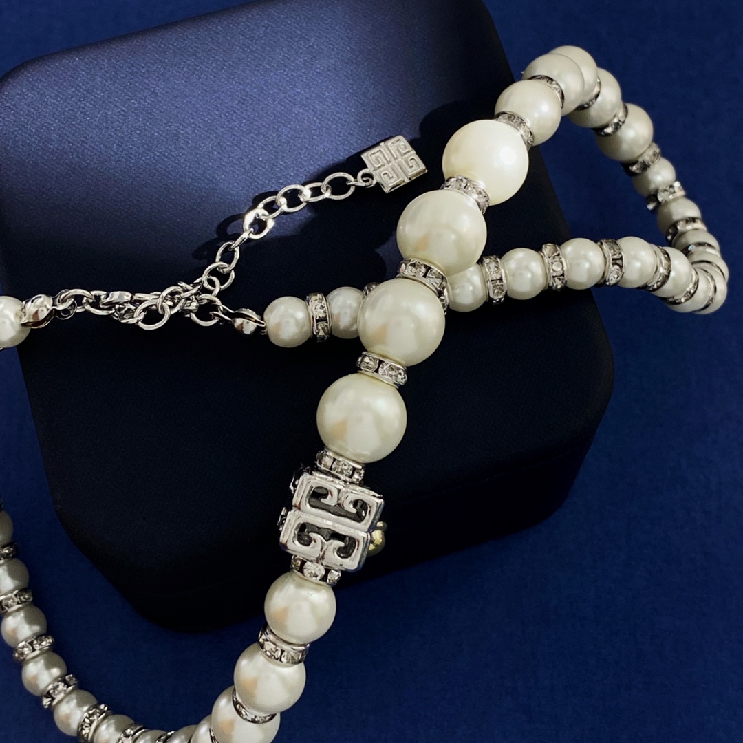GV92 p280 GIVENCHY Advanced Atmospheric Spectro-Spectro-Specific Logo-Spacing Small Circle Gradual Size Pearl necklace - 图片 8