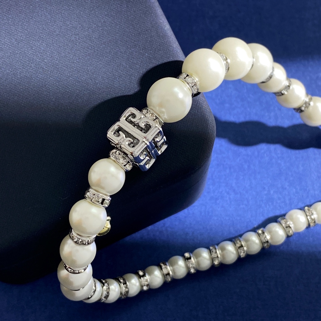 GV92 p280 GIVENCHY Advanced Atmospheric Spectro-Spectro-Specific Logo-Spacing Small Circle Gradual Size Pearl necklace - 图片 3