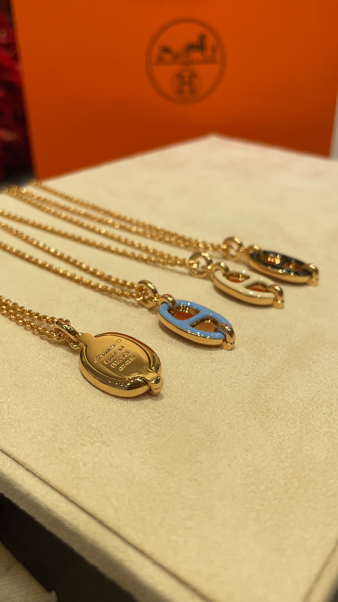 NO:632068,Today's new product collection has a total of seven colors. Mini Maillon pig nose necklace. Purchased from yb and customized. The top version is worn with eyes closed, necklace, Cartier high-end jewelry.19860909今日新品合集一共七个颜色 Mini Maillon猪鼻子项链 购入yb定制 顶级版本闭眼入,,necklace,卡迪亚高端饰品,Jewelry