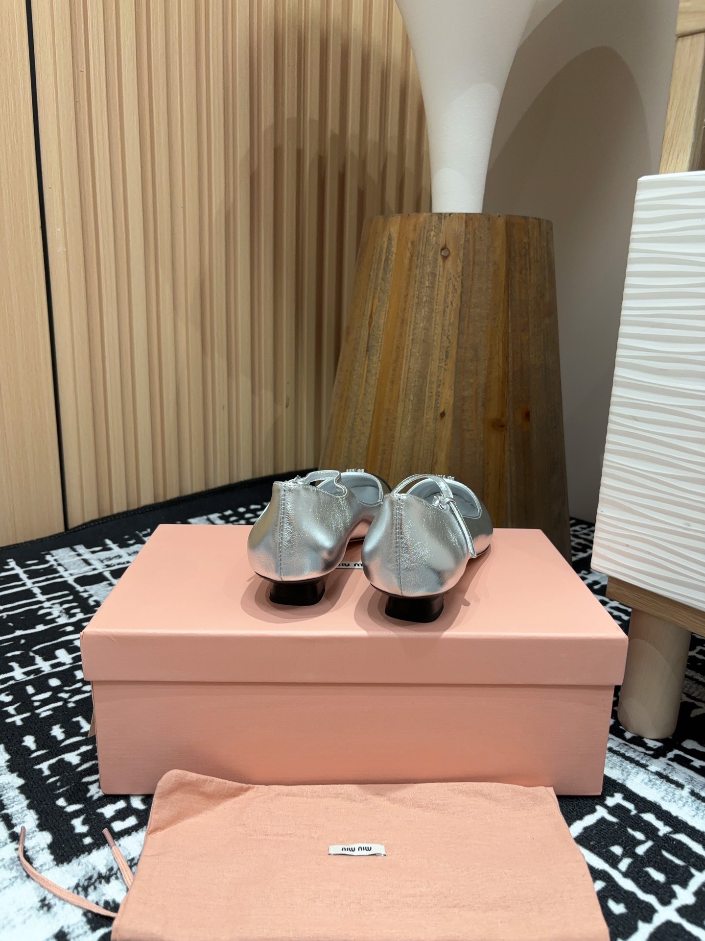 Miu Miu Classic Luxury Leather Shoe Loafer Ref.94C09309 6