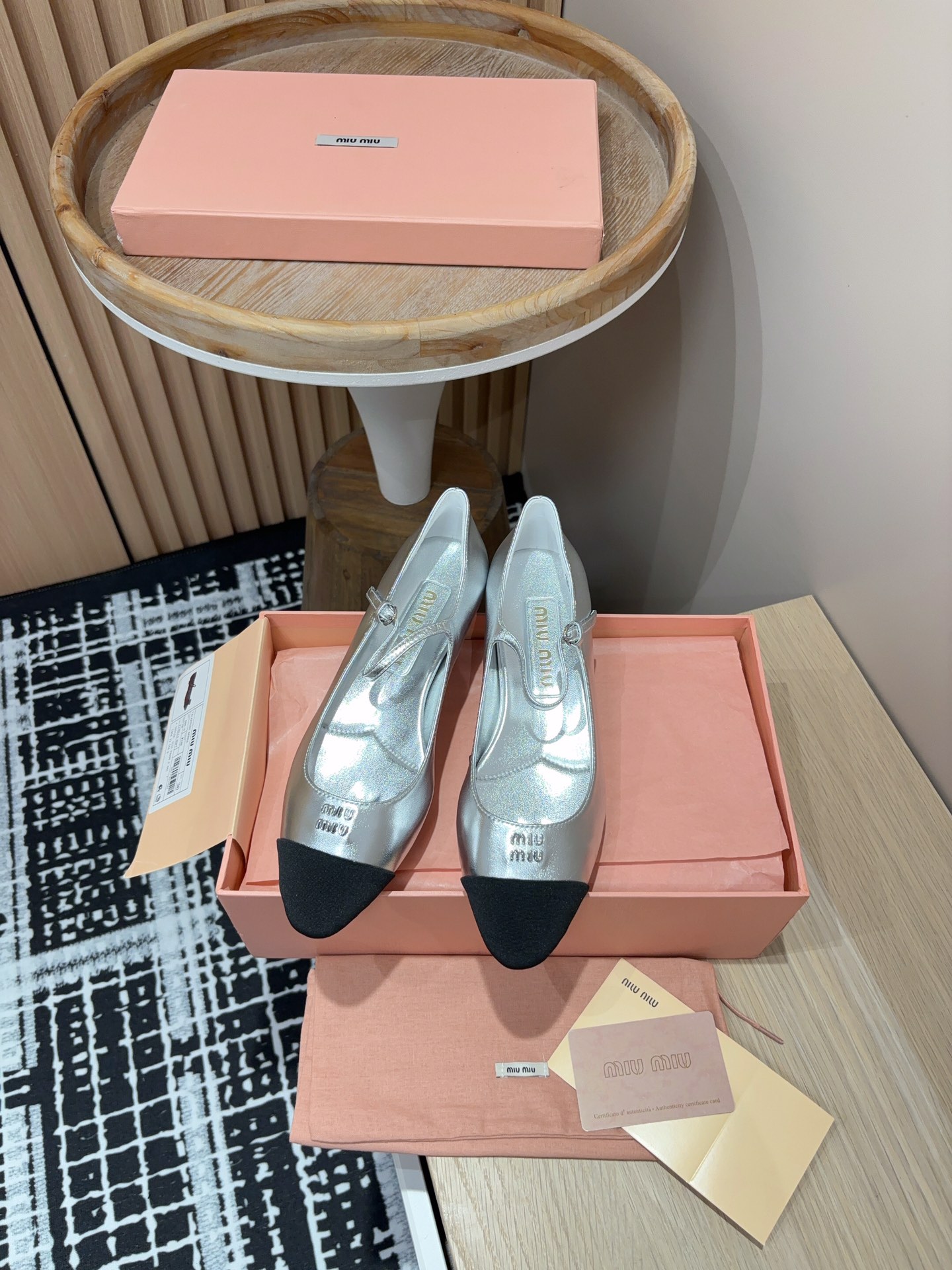 Miu Miu Classic Luxury Leather Shoe Loafer Ref.94C09309 8