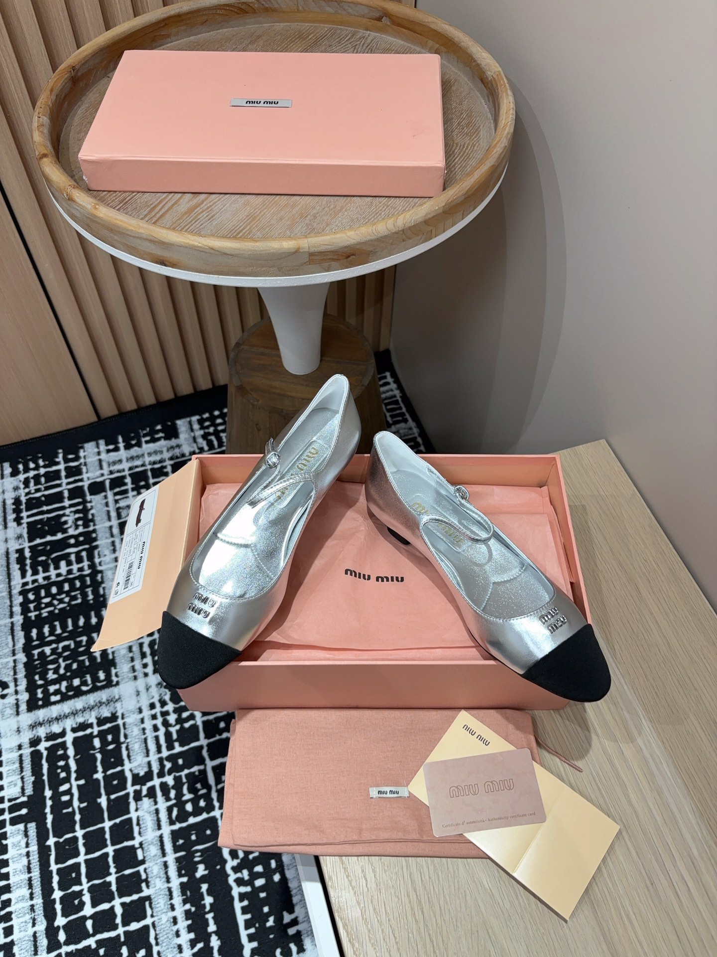 Miu Miu Classic Luxury Leather Shoe Loafer Ref.94C09309 7