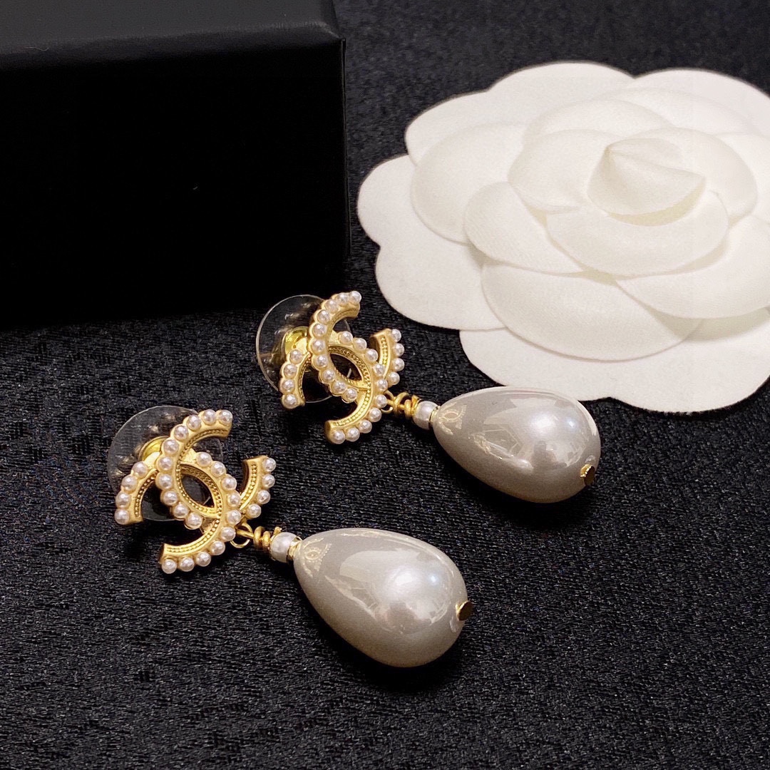 Chanel luxury designer product 6
