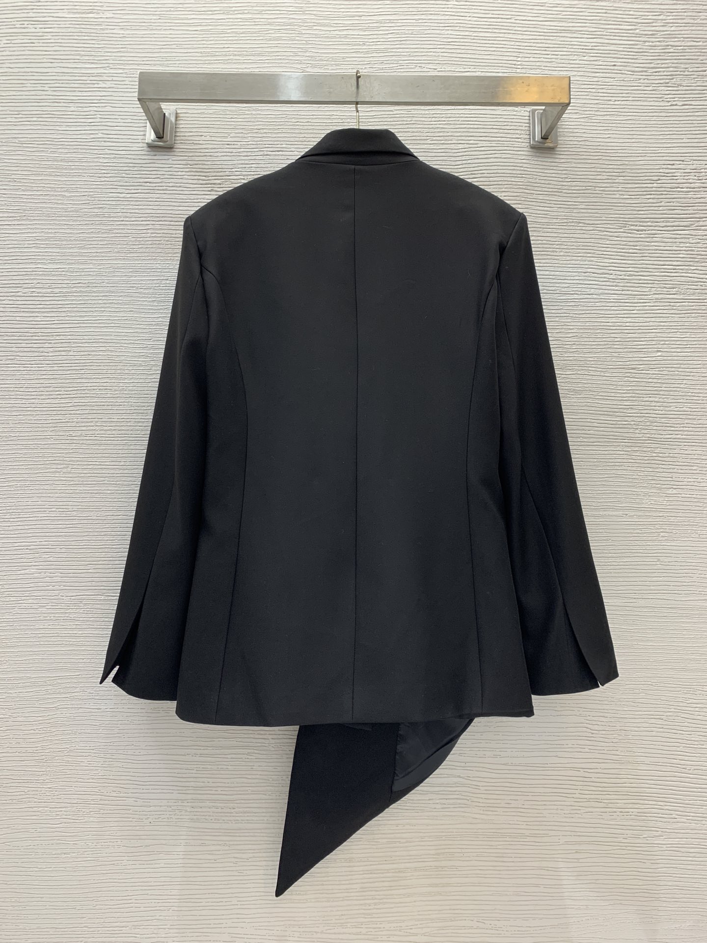 Alexander Wang Blazer: Embroidered Logo, Asymmetrical Hem, Fitted Silhouette 8 i1726180458 4011 3