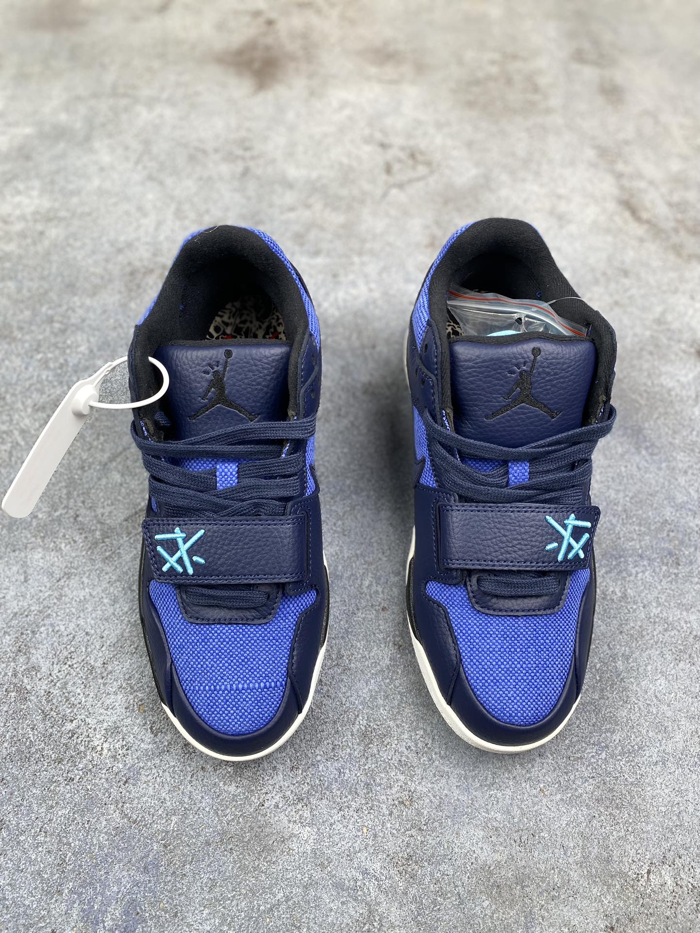 特价R版TravisScottxJordanJumpmanJack白色货号DR9317-100尺码363