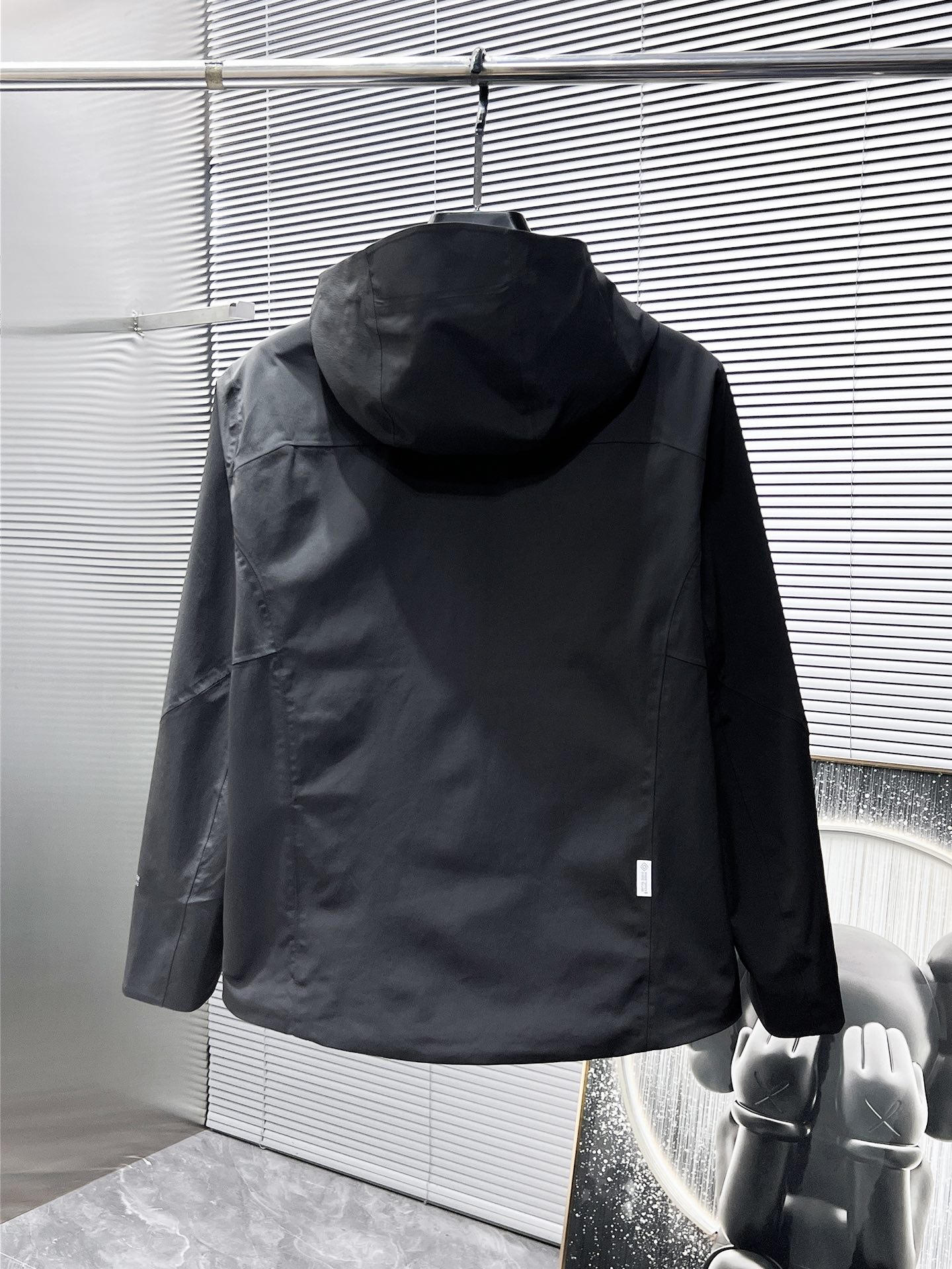 P310  可隆  kolon  2025新品抓绒软壳夹克外套，时尚帅气，简约百搭款，胸前精致刺绣图案logo，定制原版面料，不仅挺括，保持潮流的廓形，又穿着舒适，纱织更细腻，码数M-XXL  175.140穿M
