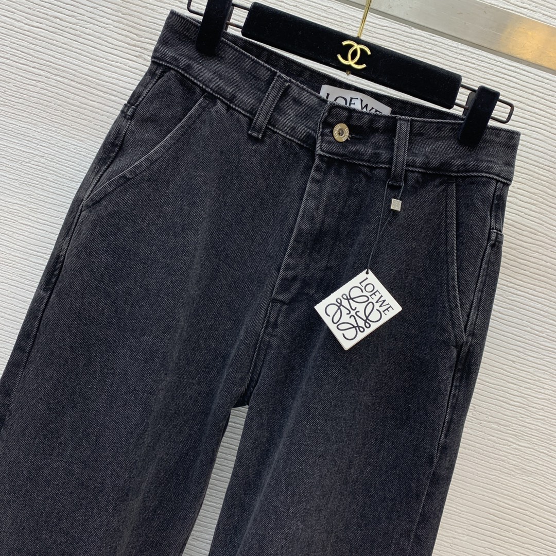 Loewe Embroidered Logo Straight Leg Jeans - Fashionable & Versatile 3 i1726260913 224 1