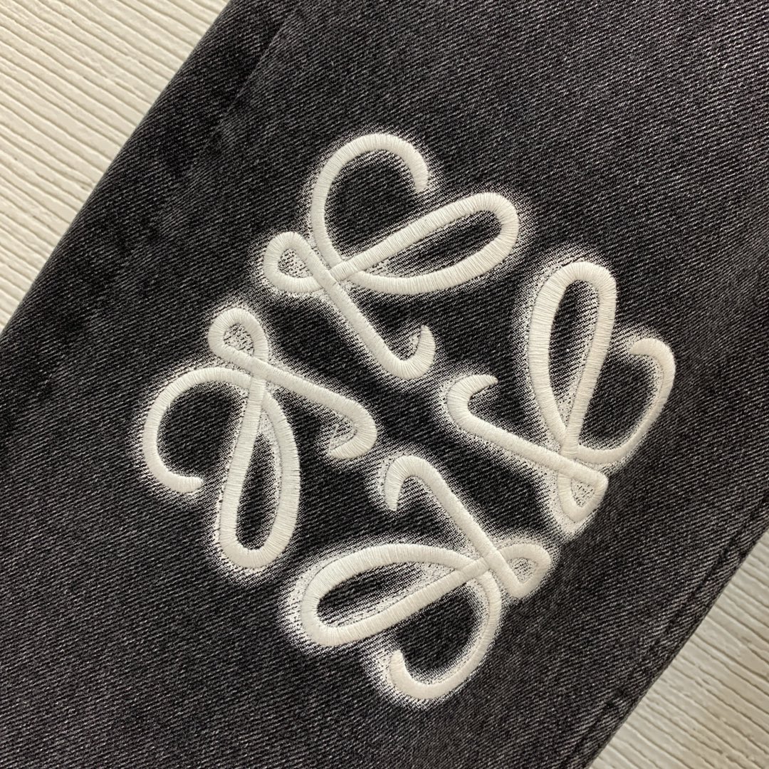 Loewe Embroidered Logo Straight Leg Jeans - Fashionable & Versatile 6 i1726260913 4715 4