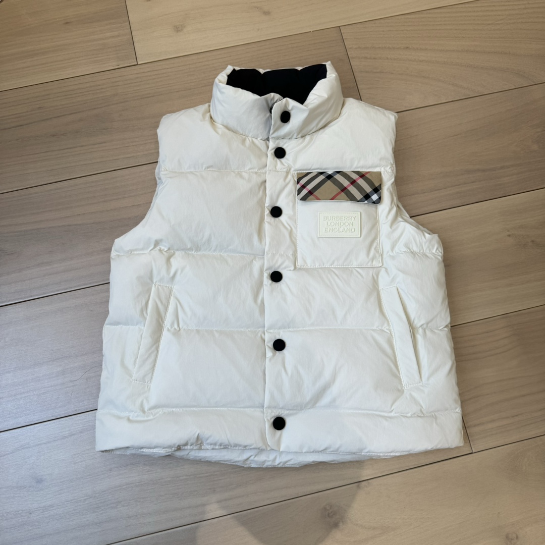 Guangzhou High Version Burberry Kids' Vest, 90% White Goose Down, Windproof, Lightweight, Easy Care. Colors: White, Black. Sizes: 110-160.-Big cat