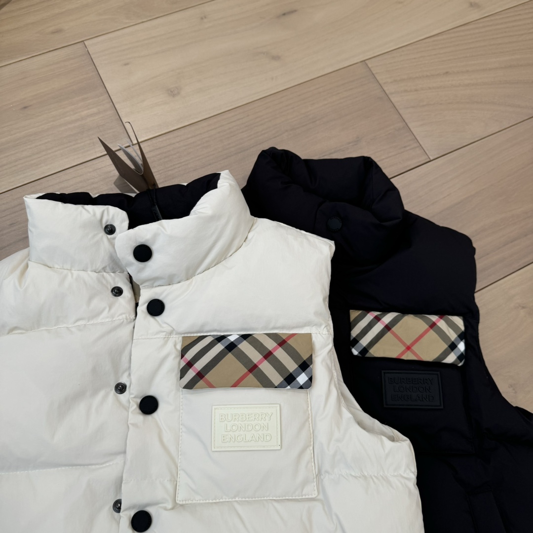 Guangzhou High Version Burberry Kids' Vest, 90% White Goose Down, Windproof, Lightweight, Easy Care. Colors: White, Black. Sizes: 110-160.-Big cat