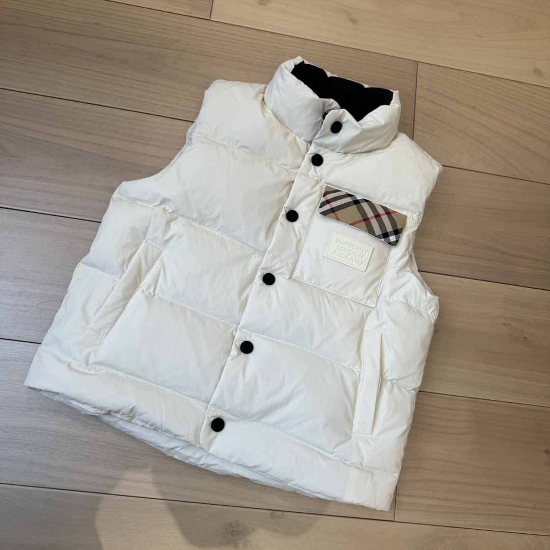 Guangzhou High Version Burberry Kids' Vest, 90% White Goose Down, Windproof, Lightweight, Easy Care. Colors: White, Black. Sizes: 110-160.-Big cat