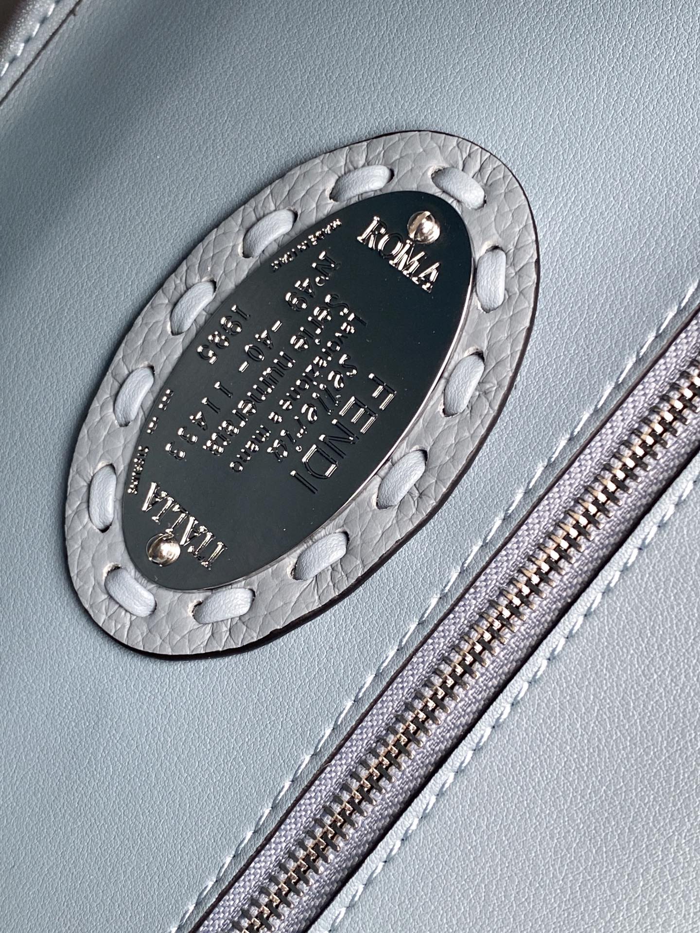 Fendi Baguette Medium Size in Gray Leather with Silver-Finish Metal Details 8 i1726378634 8314 6
