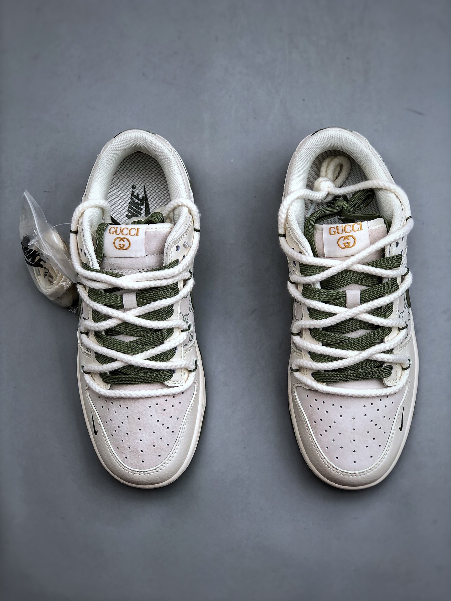 Nike SB Dunk Low Gucci Collab Green Anniversary Custom Sneakers 6 i1726420088 1726 4
