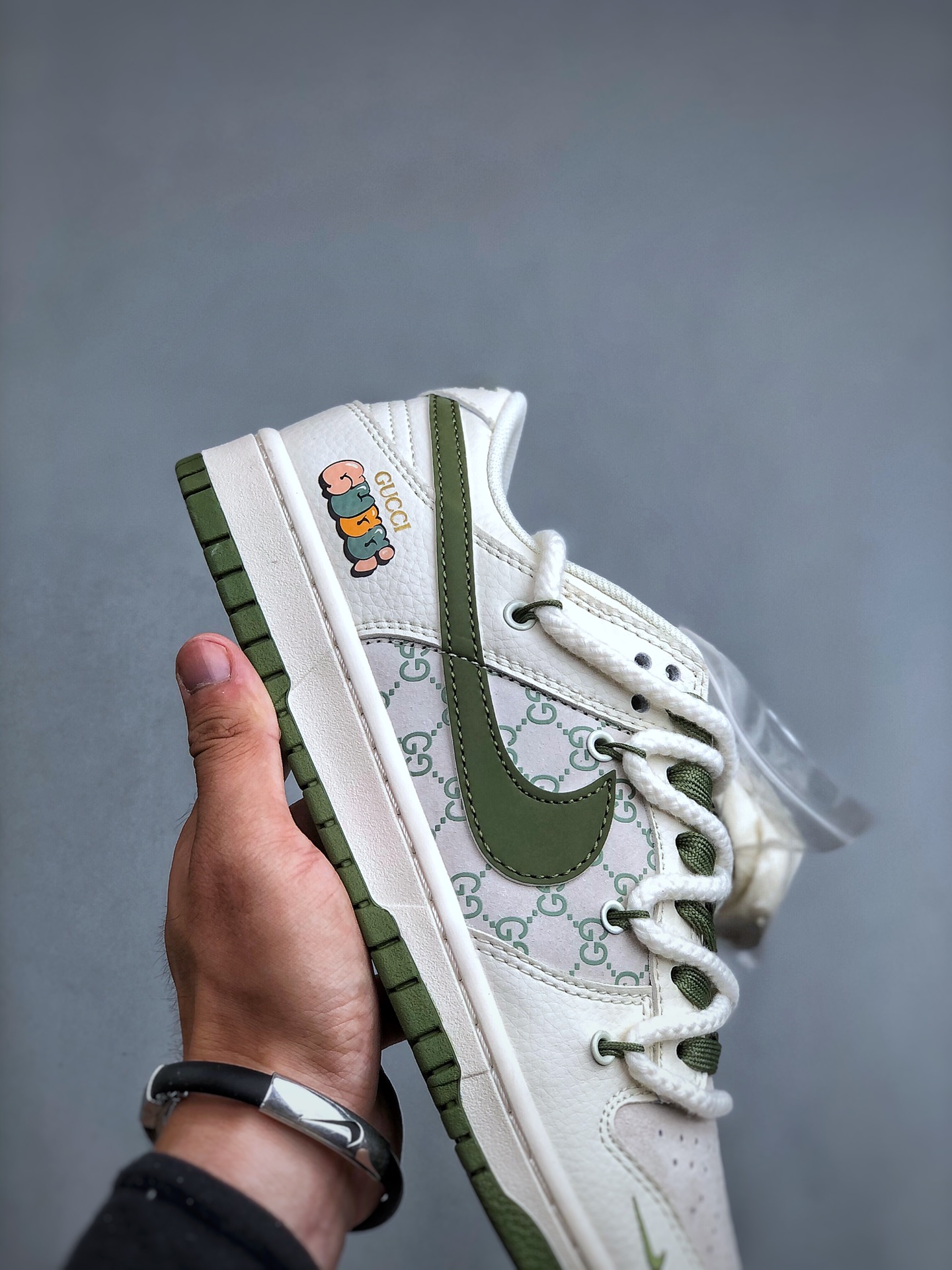Nike SB Dunk Low Gucci Collab Green Anniversary Custom Sneakers 7 i1726420088 6660 5