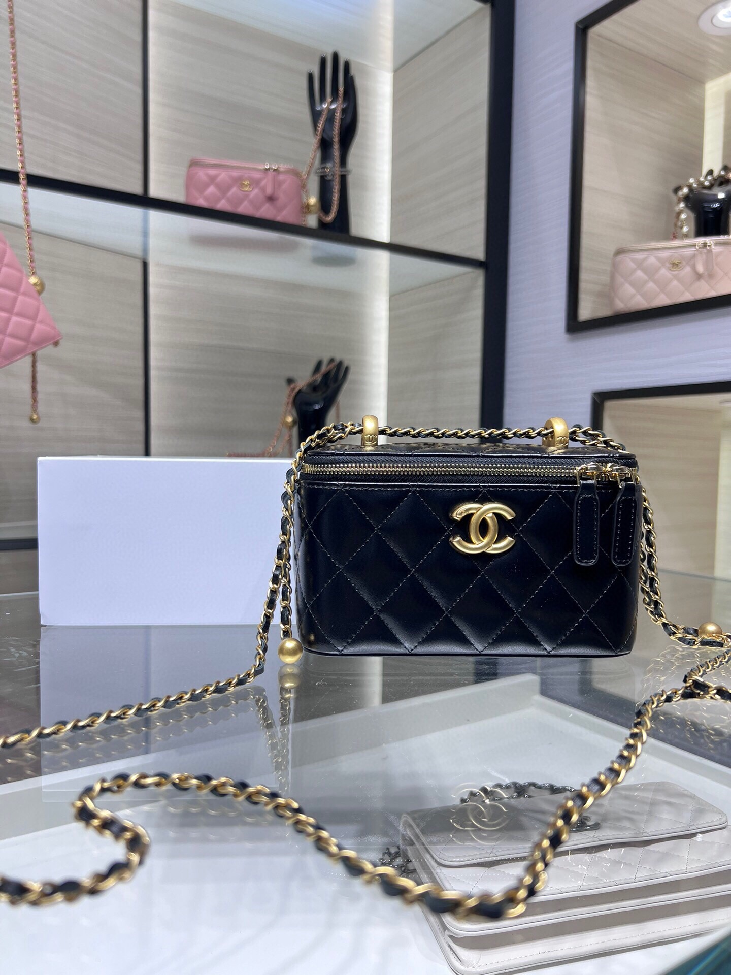 NO:183741,Authentic Ohanel 24c new style oily wax cowhide double gold ball box bag retro chain crossbody shoulder bag box bag chain can be pulled length AY size 17X9.5X8, CHANEL, chanel, shoulder bags, cowhide19860909正品级 Ohanel 24c新款 油蜡牛皮 双金球 盒子包复古链条斜挎单肩包 盒子包链条可抽长短 AY 尺寸17X9.5X8,CHANEL,chanel,shoulder bags,cowhide,Bag