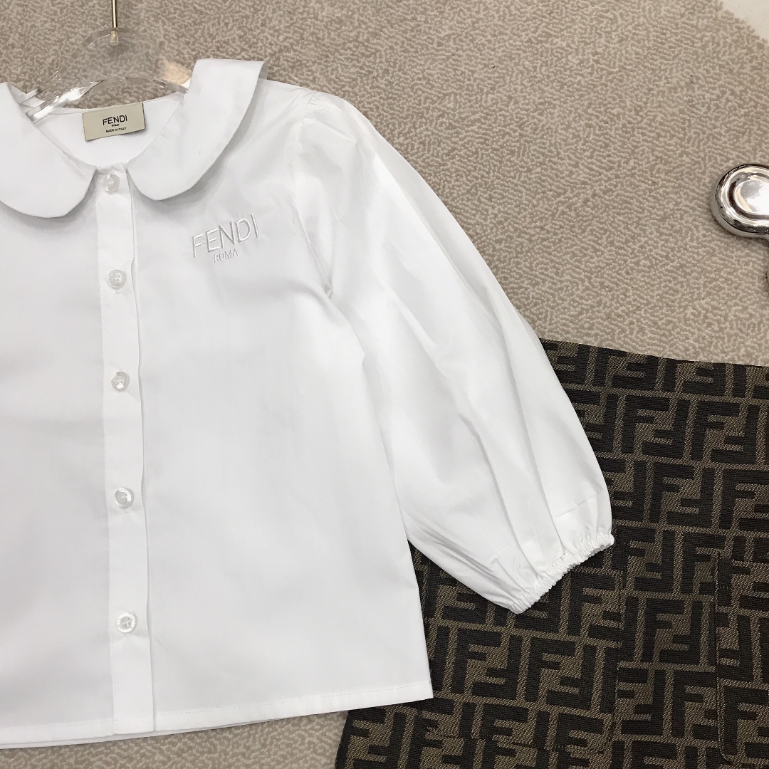 FEND* Defined Series: Doll-Coloured Skirts and Cotton Shirts with Embroidered Logo - 图片 6