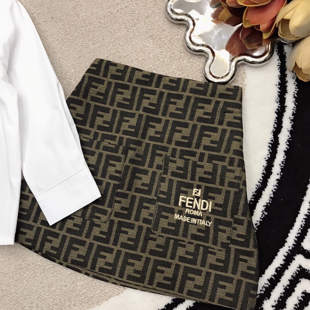 FEND* Defined Series: High-Quality Cotton Shirt with Signature FF Logo - 图片 8