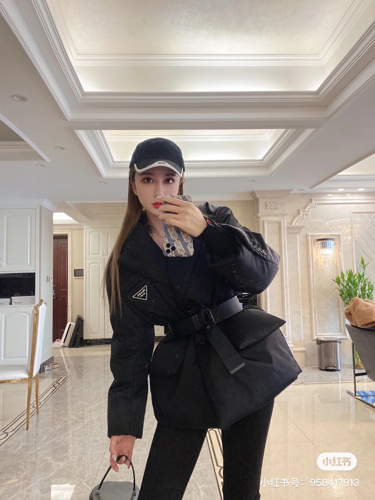 NO:325153,Short and long models D24091924 Prad* new P home custom silicone triangle logo badge paired with belt waist-hugging thickened warm cotton jacket delivery belt, inner silk cotton mixed filler!  Black, short M size shoulder width 54, bust 132, sleeve length 58, garment length 68 Long M size shoulder width 54, bust 132, sleeve length 54, garment length 102, prada, jackets & coats, alexander wang19860909短款、长款款号D24091924 Prad*新款P家定制硅胶三角标logo胸章搭配腰带收腰加厚保暖棉服外套配送腰带,内里丝棉混合填充物！黑色,, 短款M码肩宽54,胸围132,袖长58,衣长68 长款M码肩宽54,胸围132,袖长54,衣长102,,prada,jackets & coats,alexander wang,Women's clothing