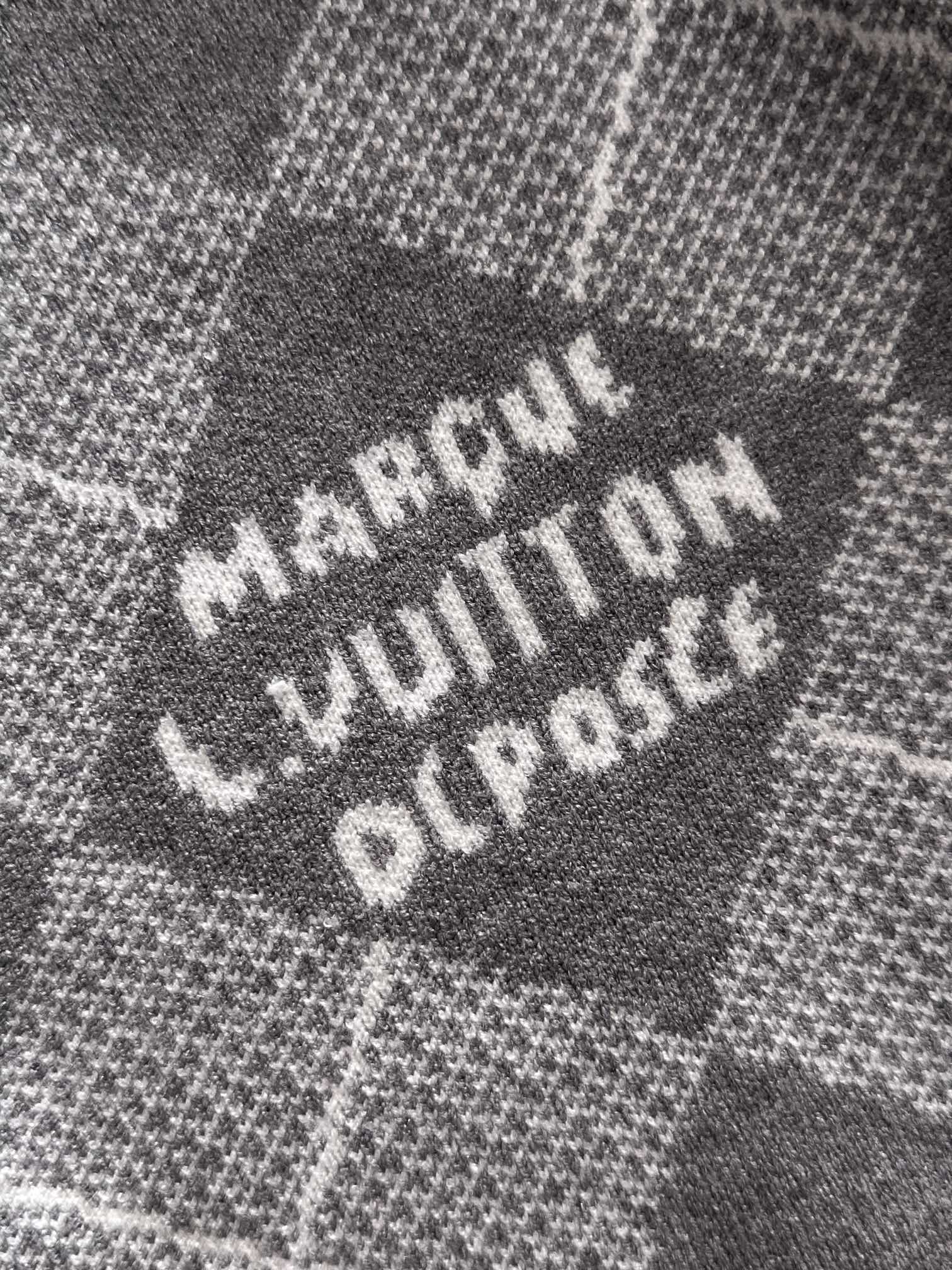 1V 25SS菱形格纹羊绒毛衣针织衫必入款～ 超爱的学院风菱格纹设计每一个单品都是今年的爆款 采用羊毛混