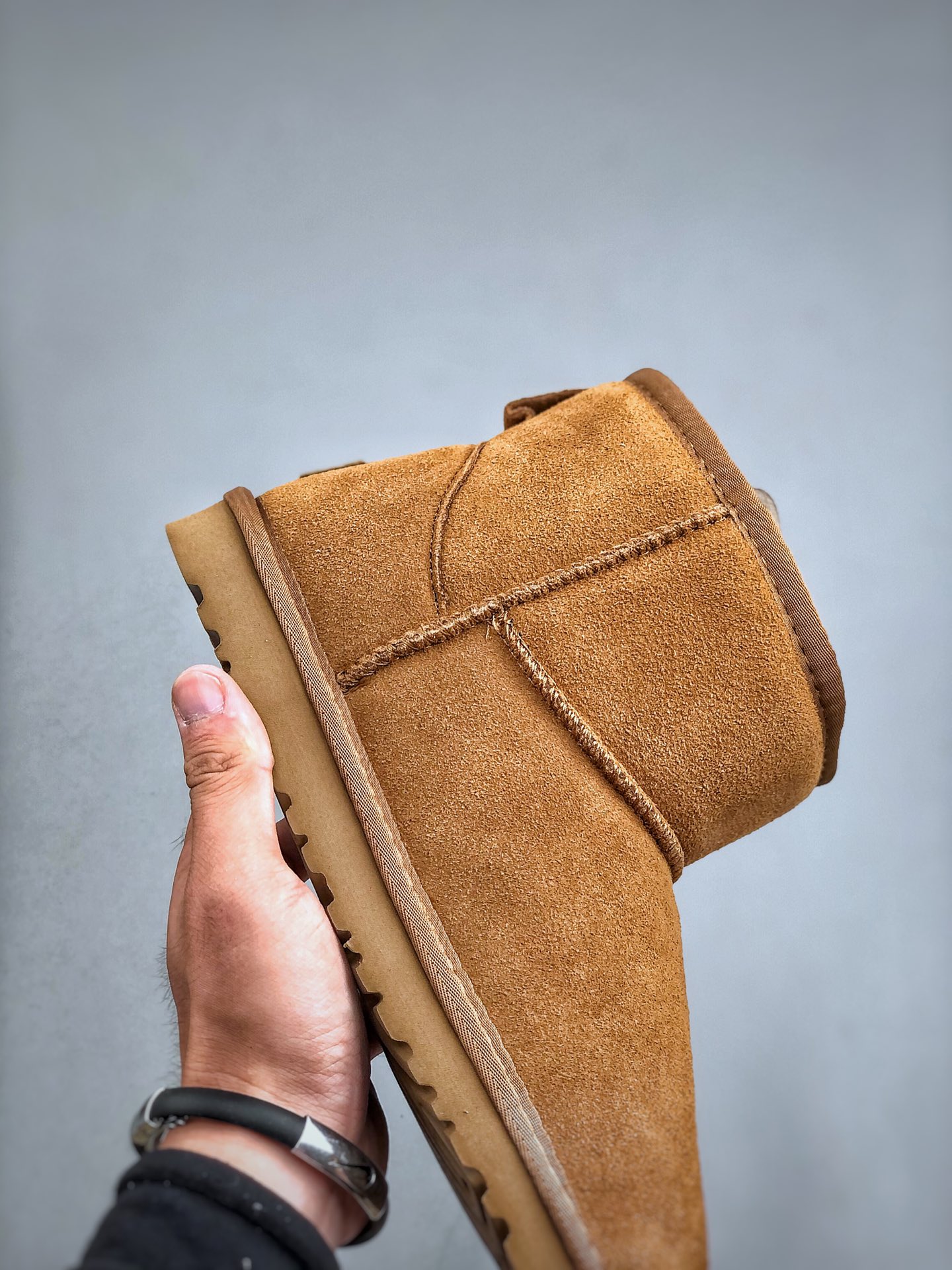 新货UGG CLASSIC MINI 官方经典款 羊皮毛一体高品质 15MM外跟+2CM内增高 短筒雪地靴