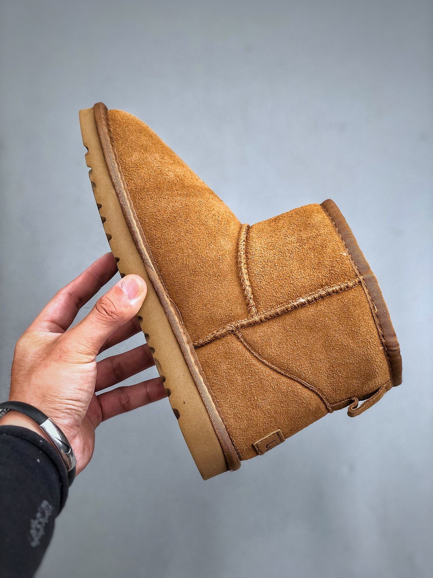 新货UGG CLASSIC MINI 官方经典款 羊皮毛一体高品质 15MM外跟+2CM内增高 短筒雪地靴