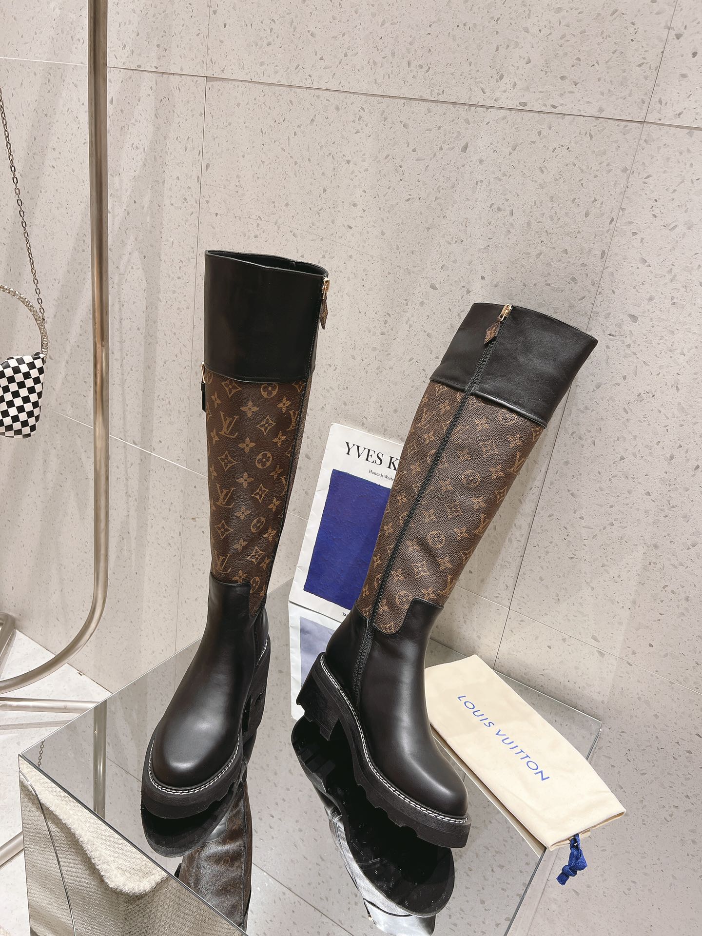 Louis Vuitton 专柜款经典鞋履 4