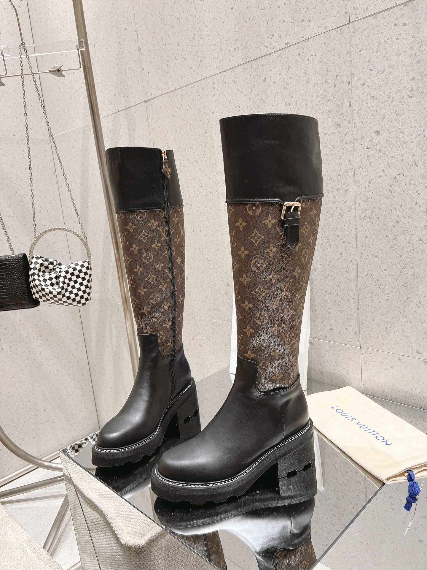 Louis Vuitton 专柜款经典鞋履 3