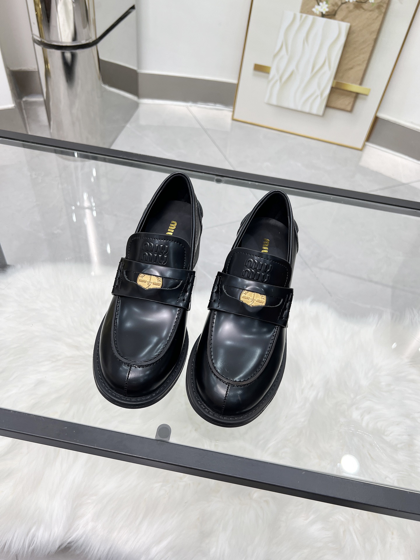 NO:231694,Miumiu Miu Miu 2025 latest British style series loafers Miu Miu show appropriate 