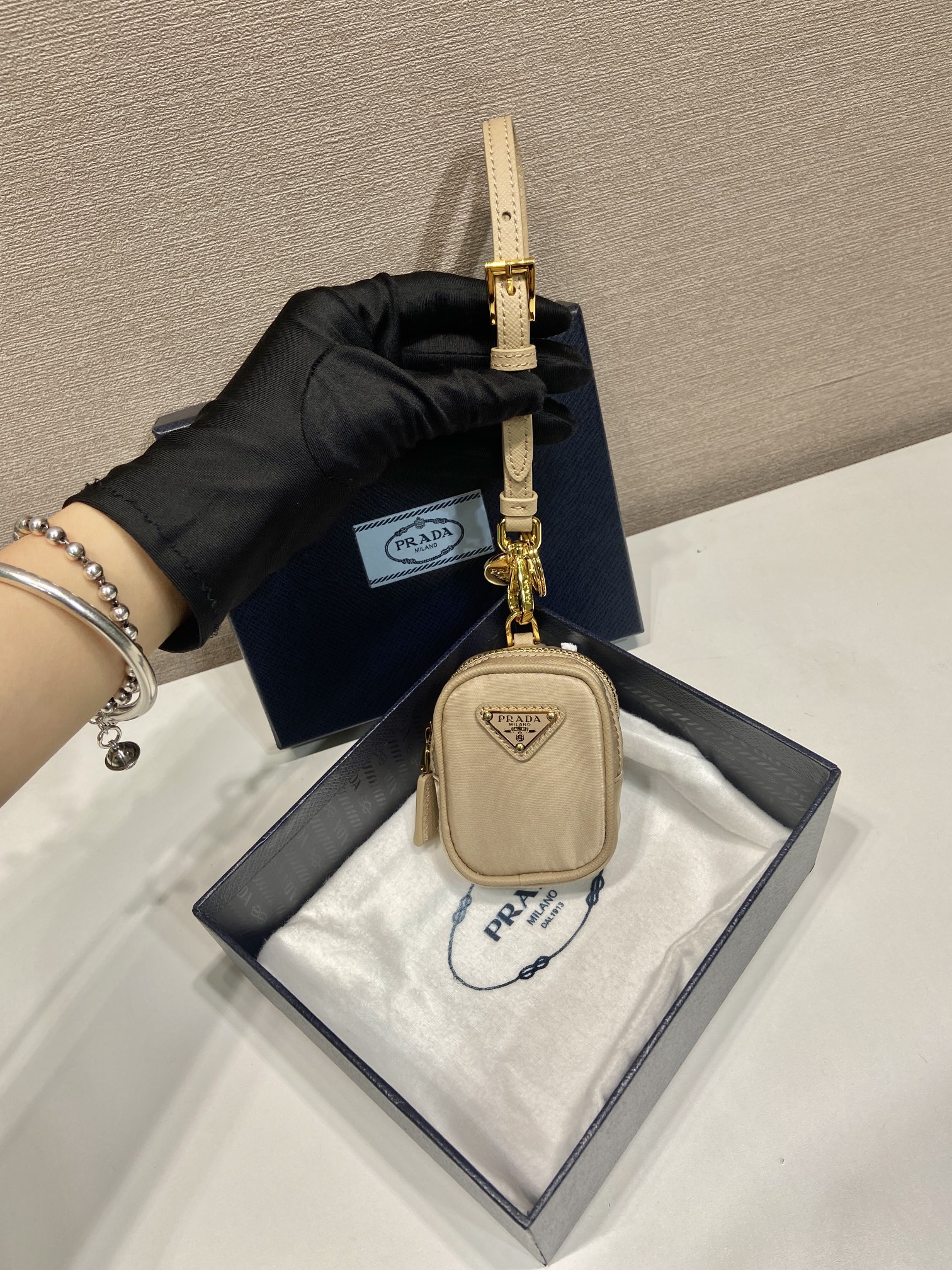 Prada Product _djSqfYrM8FnldAo3hhWUz9cPrCXiI6pwHpcm8uQ