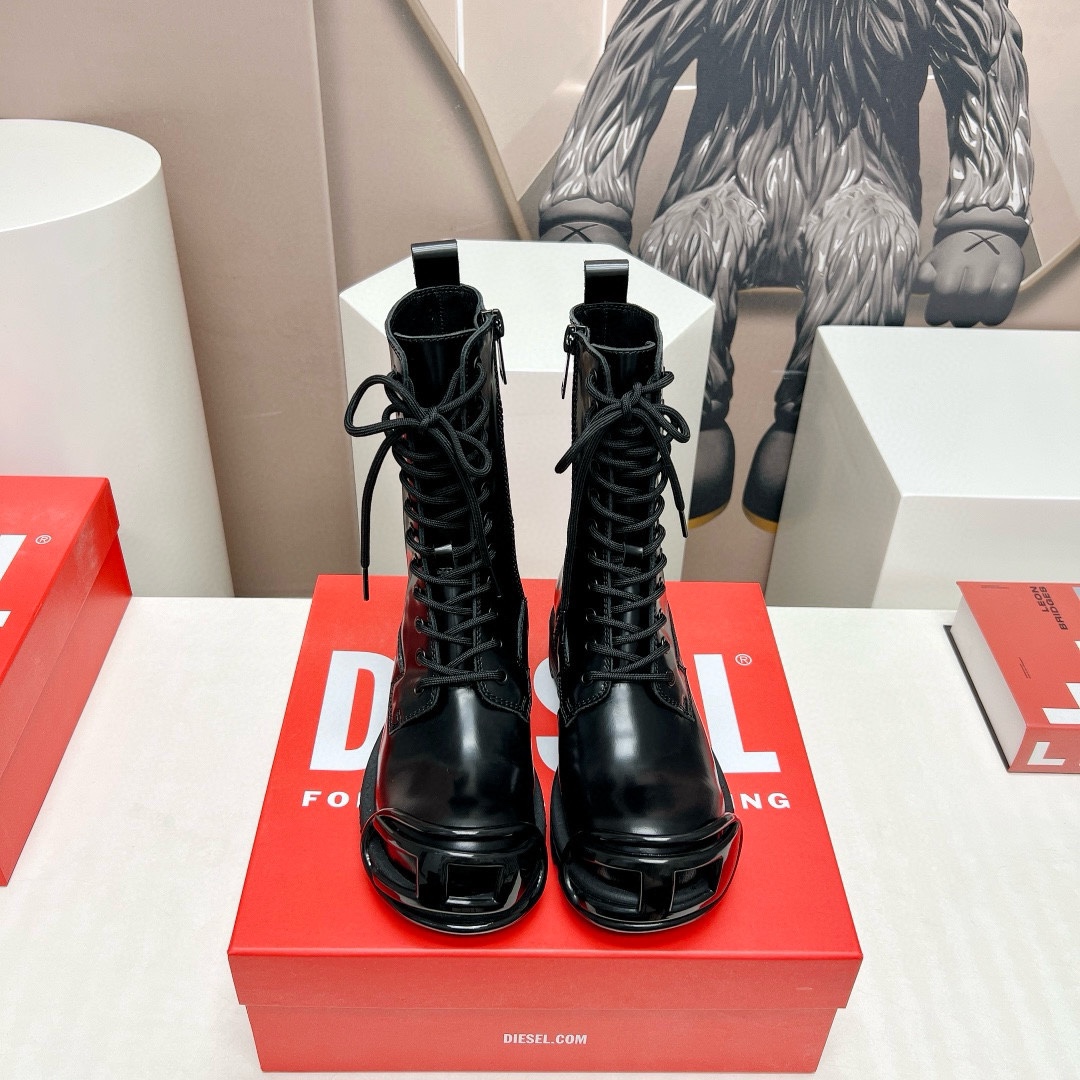 Unsurpassed Quality
 Diesel Boots Sheepskin Fall/Winter Collection