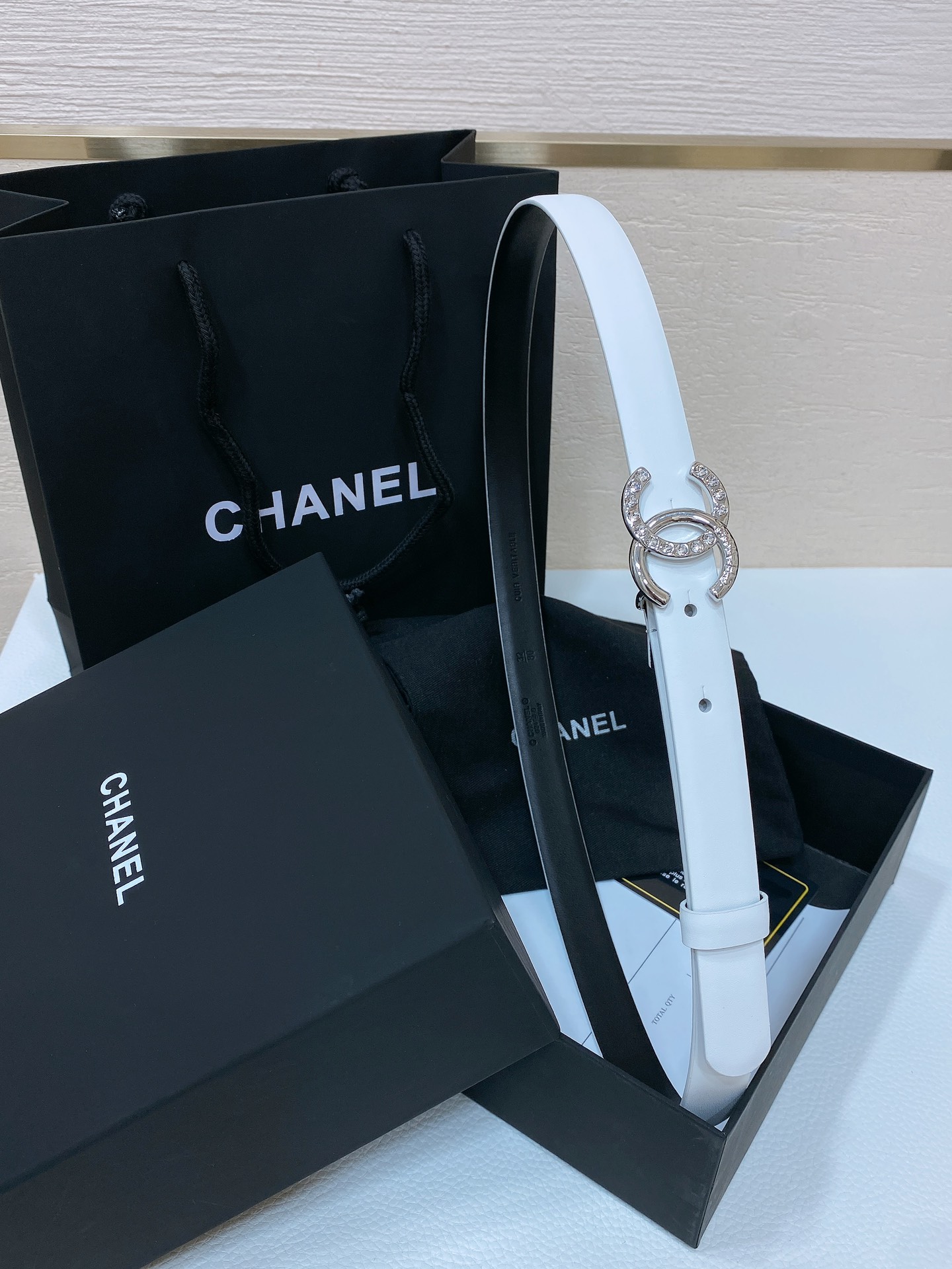 chanel24c水钻字母logo搭扣进口胎牛皮腰带手感柔软2.0cm精品