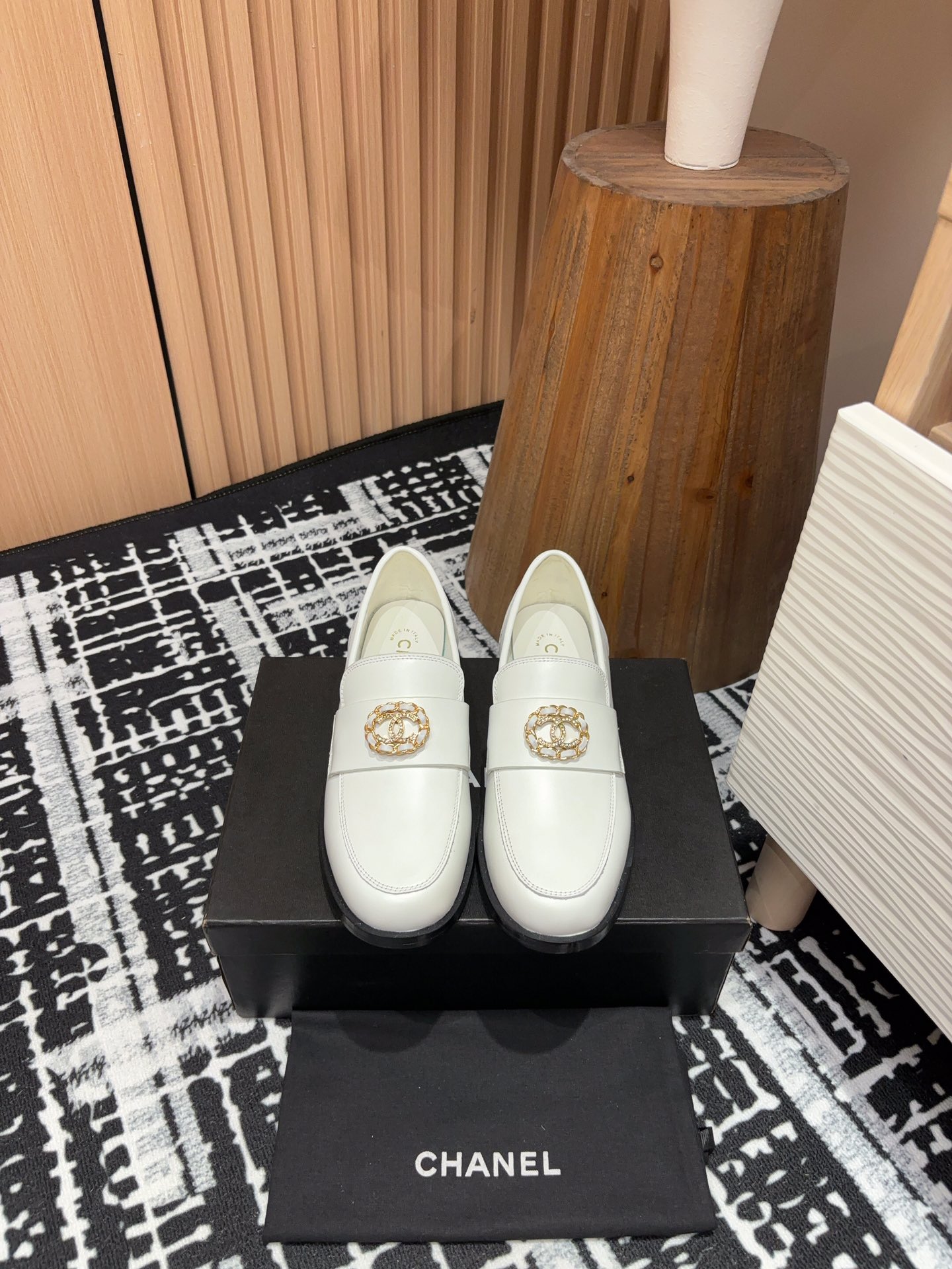 Chanel Haute Couture Classic Luxury Leather Shoe Loafer Shoes Ref 2
